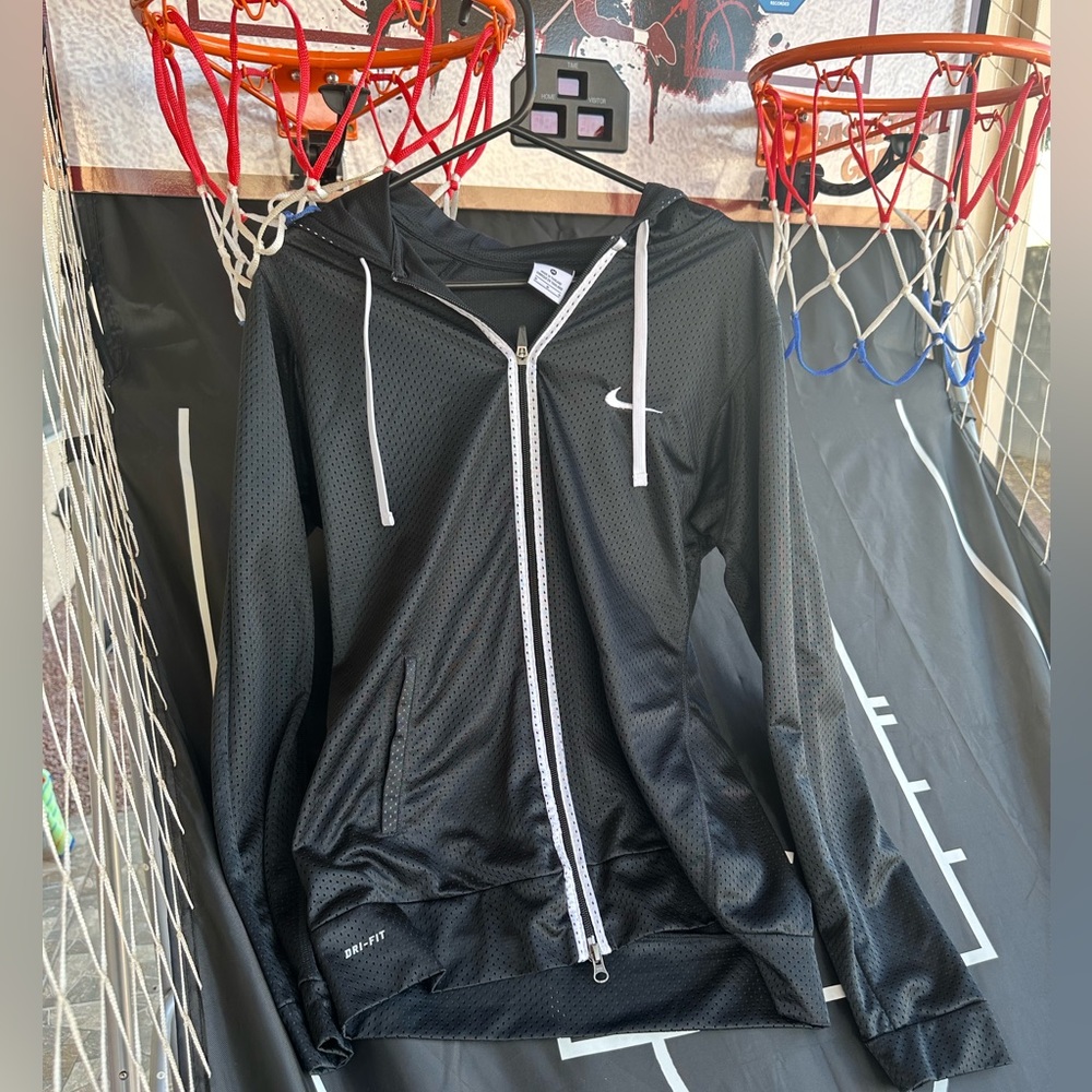 Nike dri-fit hoodie